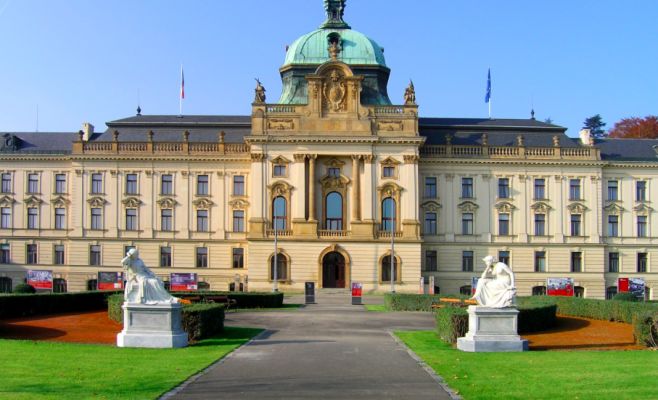 День открытых дверей в резиденции правительства отменен