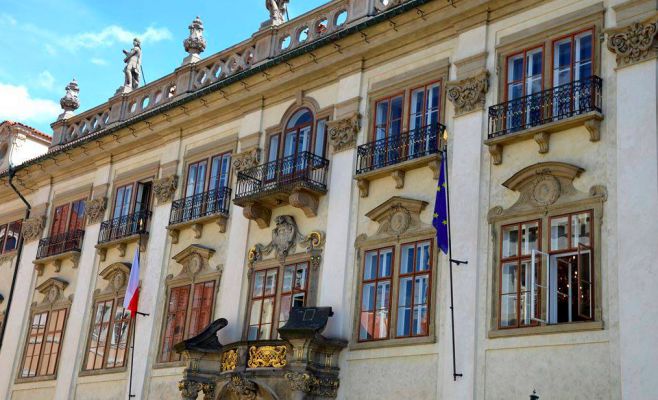 Куда сегодня пойти? Что открыто?