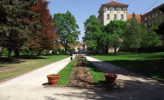 Открытые сады чешского МИДа в Праге