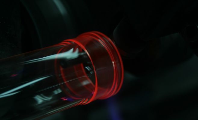 Выставка стекла Рони Плесла