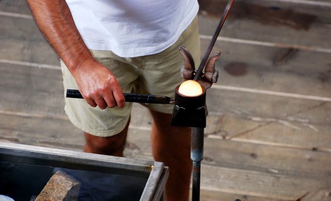 Выставка стекла Рони Плесла