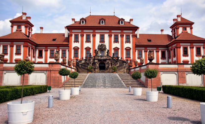 Лучшие места для романтических прогулок в Праге