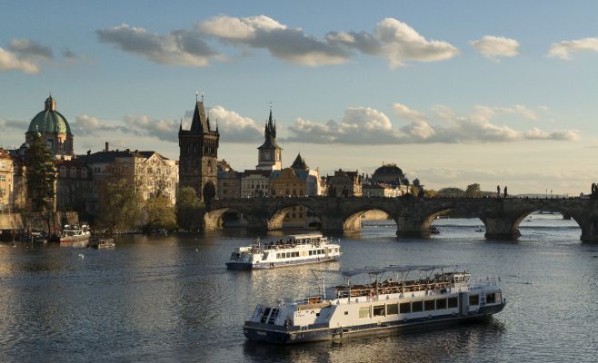 Лучшие места для романтических прогулок в Праге