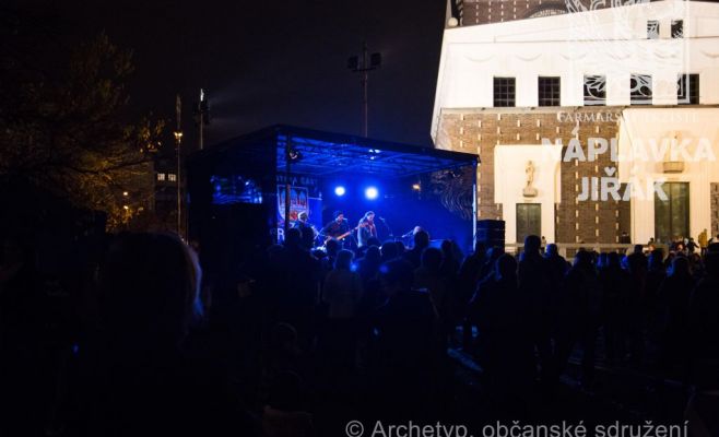 Праздник святомартинского гуся и молодого вина