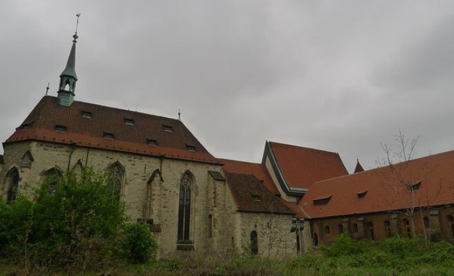 Закрытые с 2002 года сады Анежского монастыря вновь доступны для посещения