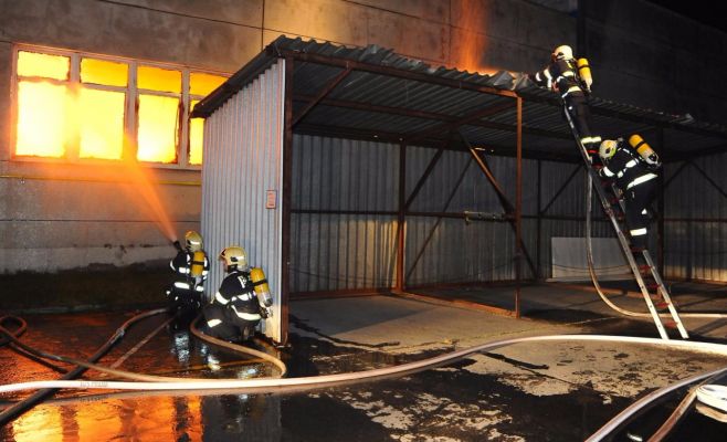 Пожарные Праги предотвратили экологическую катастрофу