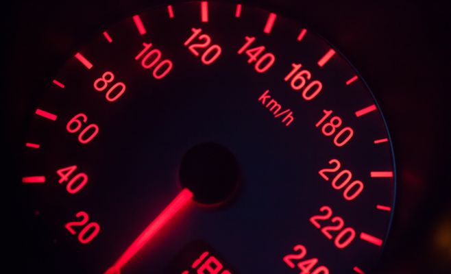 Глава чешской полиции оштрафован и лишен прав на полгода за превышение скорости