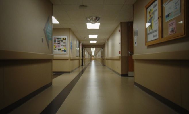 Задержан иностранец, пытавшийся изнасиловать медсестру в пражской больнице