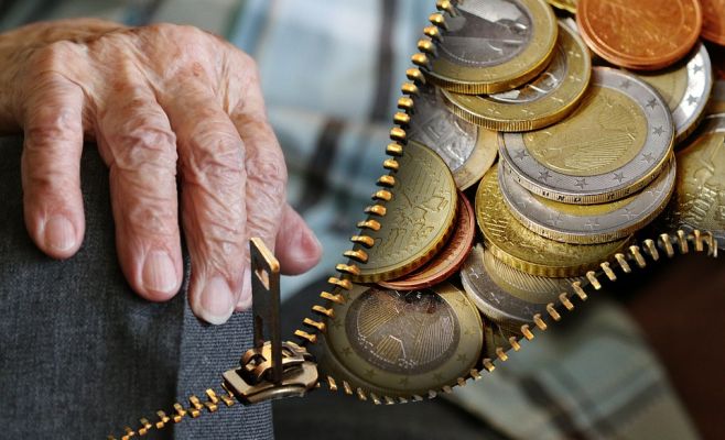 В Чехии назвали размер средней пенсии по старости