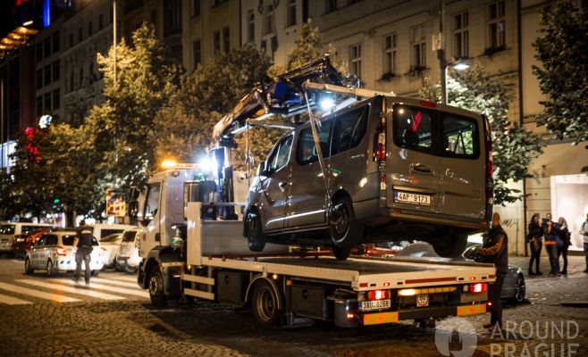 Молодой иностранец в Праге напал на полицейских