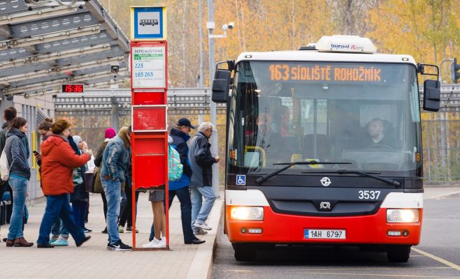 Общественный транспорт в Праге больше не будет опаздывать