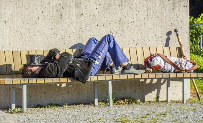 В Праге от холода умер молодой бездомный мужчина