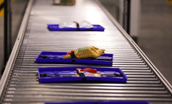 Отделение почты в Праге было эвакуировано из-за подозрительного пакета