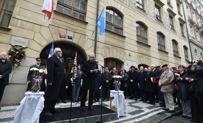 Соботка: в демократическом государстве крайне важна социальная составляющая
