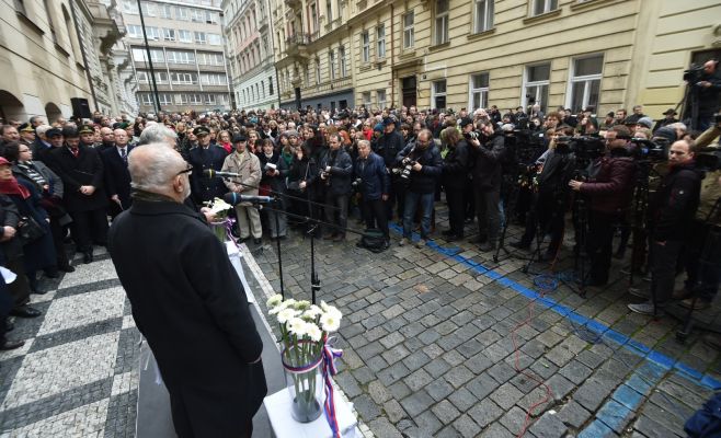 Соботка: в демократическом государстве крайне важна социальная составляющая