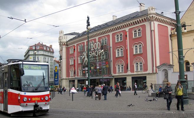 В ТЦ «Палладиум» найдено тело мертвой девушки
