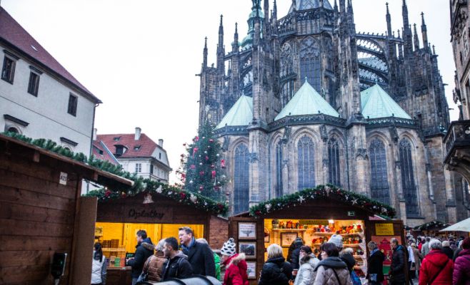 Торжественная церемония зажжения елки на Пражском Граде