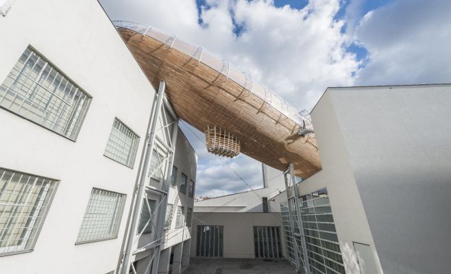 Дирижабль Gulliver в DOX