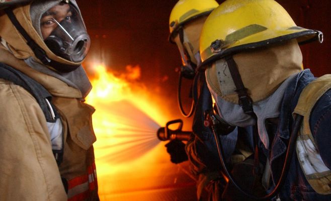 Ночью горел склад Amazon, 3 тыс. человек были эвакуированы