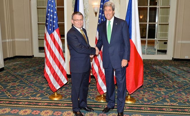 МИД ЧР: Трамп не изменит позицию к России, но повлияет на отношения ЧР и США