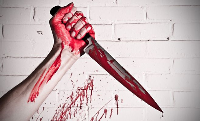 В Праге неизвестная с ножом напала на мужчину