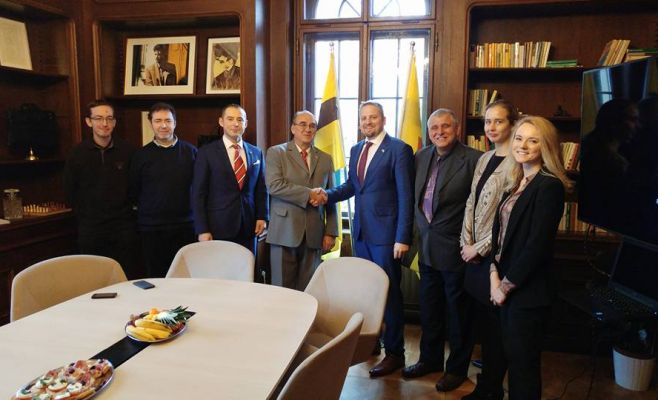 В Праге открылось представительство нового самопровозглашенного государства в Европе, жителями которого хотят стать десятки тысяч человек со всего мира