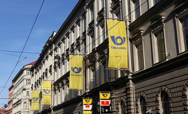 Сотрудникам Чешской почты поднимут зарплаты, но они не отменят забастовку