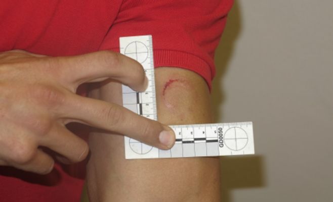 В Праге преступники обокрали отель и с сейфом под кофтой ехали в трамвае через весь город