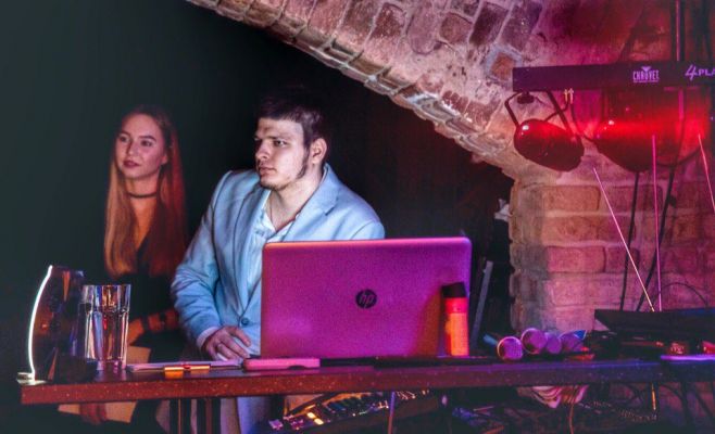 Интервью с руководителями вокальной студии DK