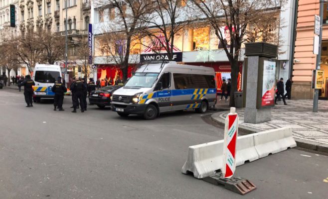 Повышенные меры безопасности в Чехии будут действовать до 6 января