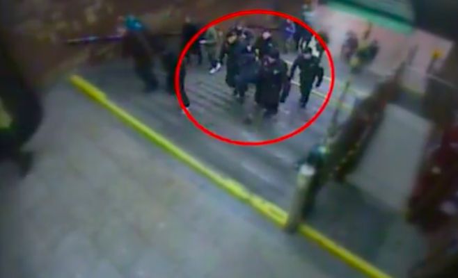 В метро задержали агрессивного иностранца