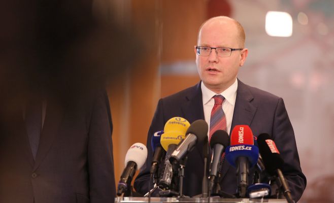 Премьер-министр Чехии: глава минфина нас нае*ал (обманул)