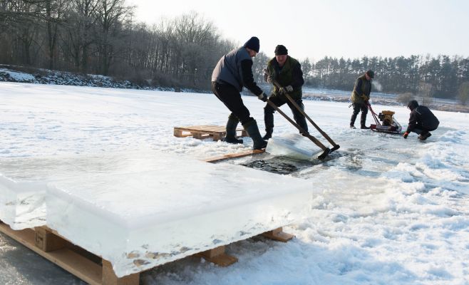 Ледяная скульптура