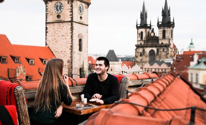 Названы самые дешёвые города для празднования Дня всех влюбленных