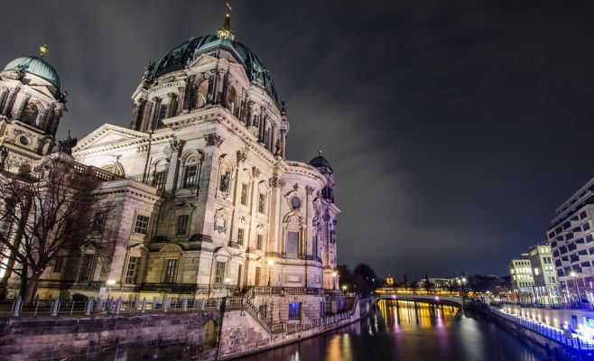 Составлен рейтинг стран, где лучше всего живется иностранцам с детьми