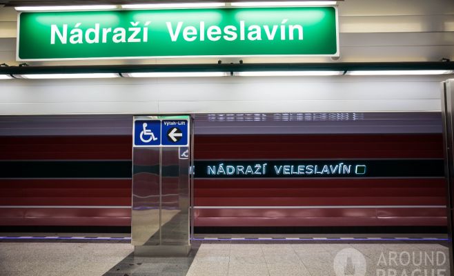 На выходе из станции метро «Надражи Велеславин» установят эскалатор