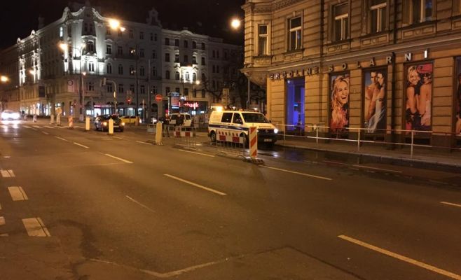 В центре Праги прорвало трубопровод