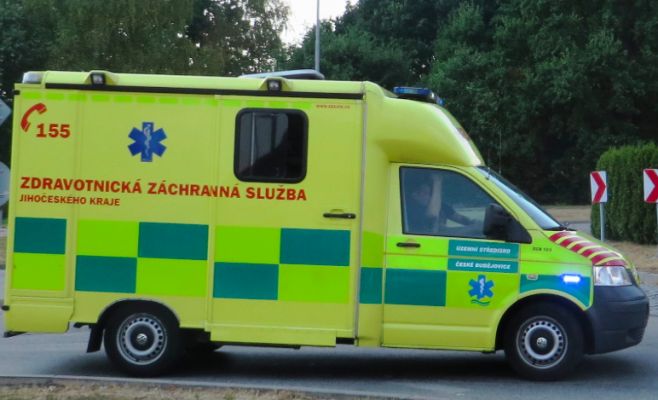 Полицейский выстрелил в пациента скорой помощи, которого везли в психбольницу