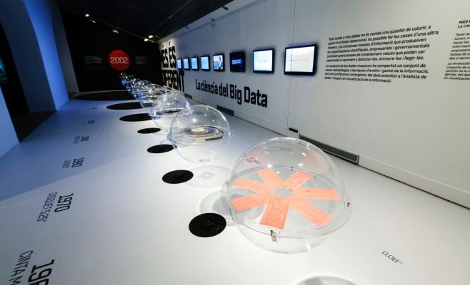 Выставка Big Bang Data