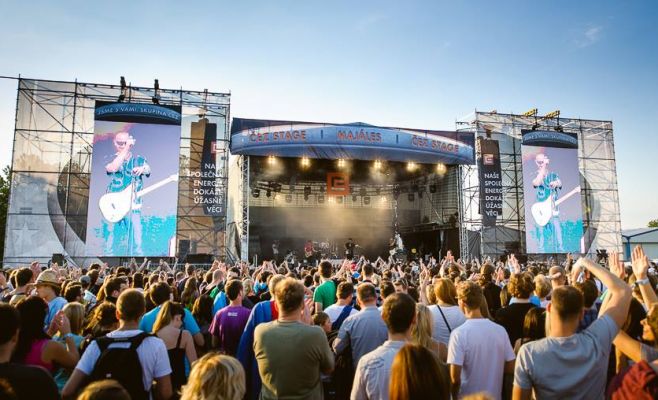 Студенческий праздник Pražský Majáles