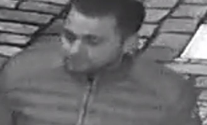 Полиция разыскивает вандалов, повредивших автомобили и городскую инфраструктуру