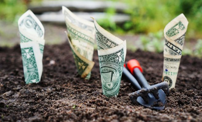 В Чехии изменилась средняя заработная плата