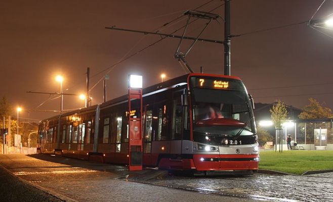 Названы самые вместительные пражские автобусы и трамваи