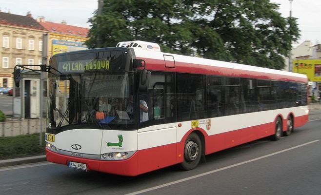 Названы самые вместительные пражские автобусы и трамваи