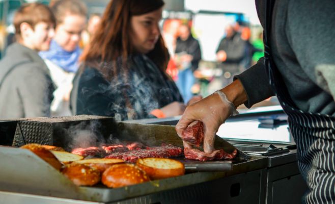 Фудтраки со всей Европы соберутся в субботу в Праге