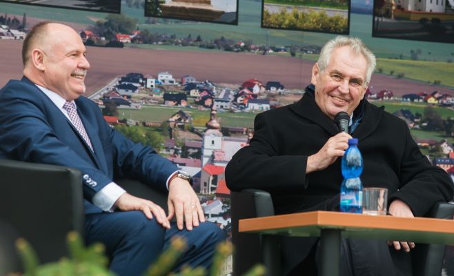 Президент Чехии назвал беженцев малообразованными