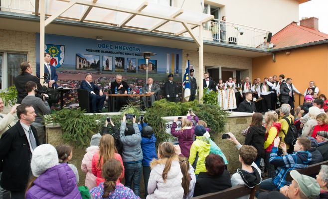 Президент Чехии назвал беженцев малообразованными