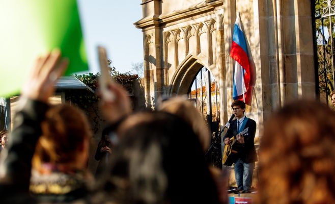 В Праге состоялась демонстрация «Он вам не Димон»