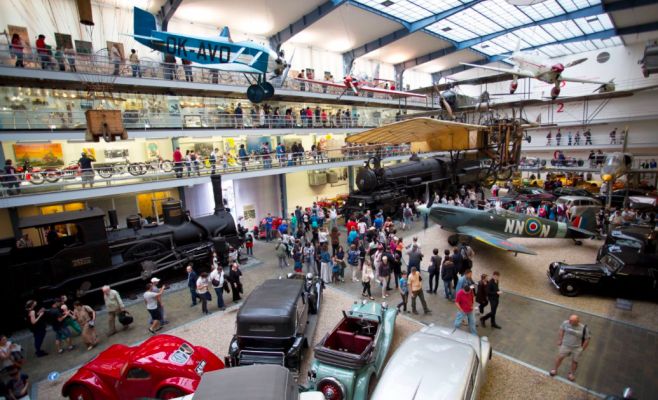 Сегодня можно посетить Национальный музей в Праге за 50 крон