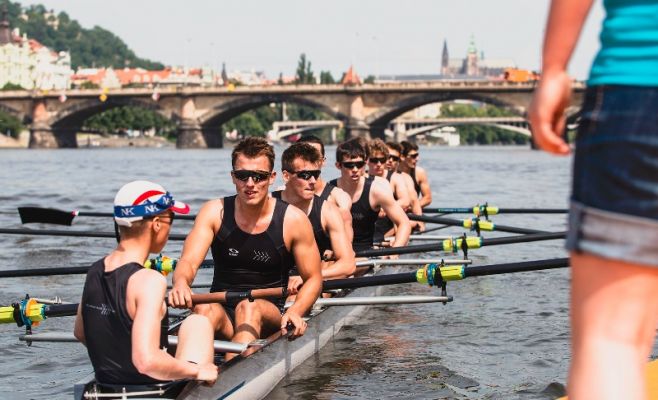 Соревнование по гребле